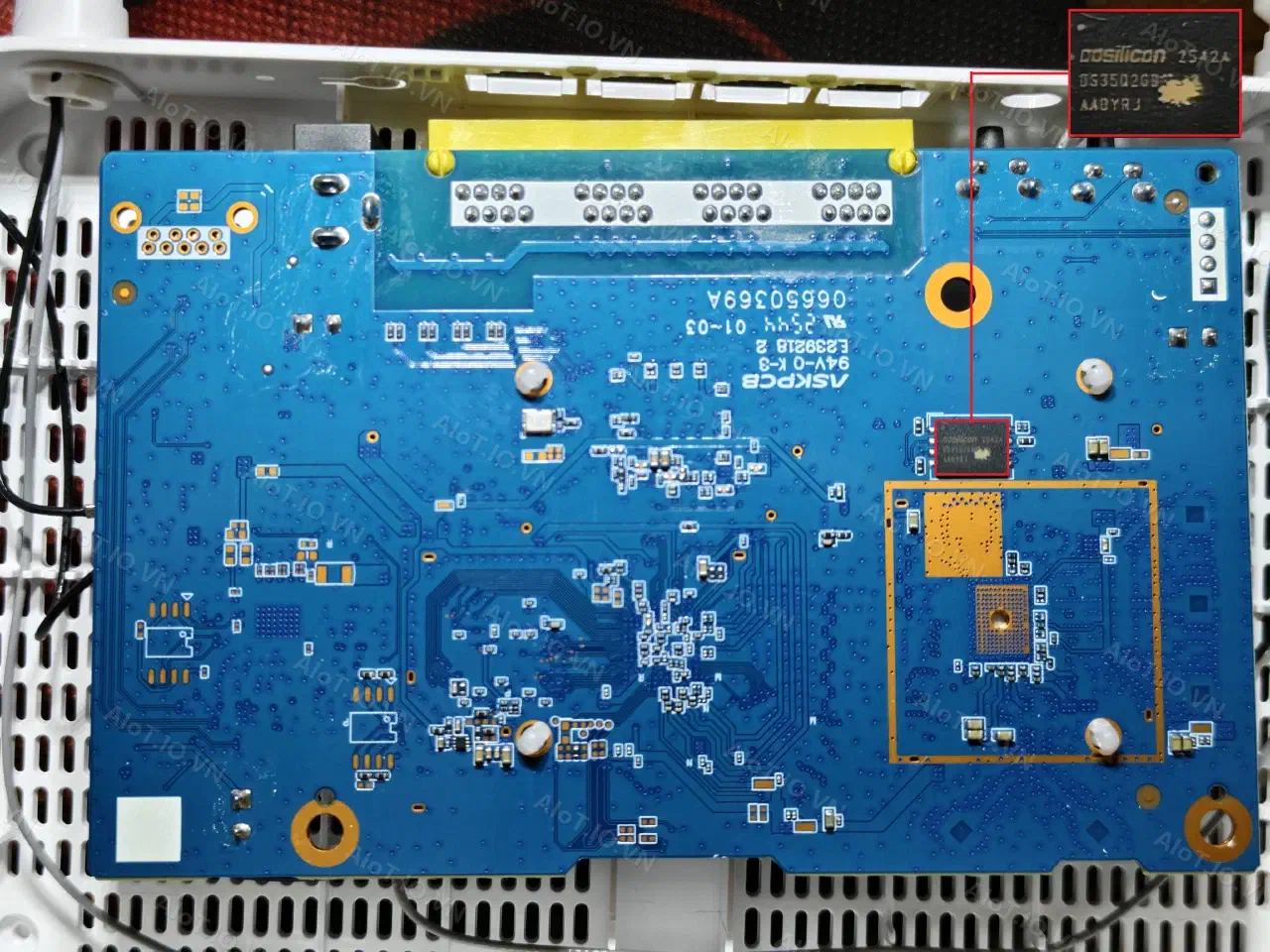 Back of the PCB highlighting the Dosilicon SPI NAND Flash chip